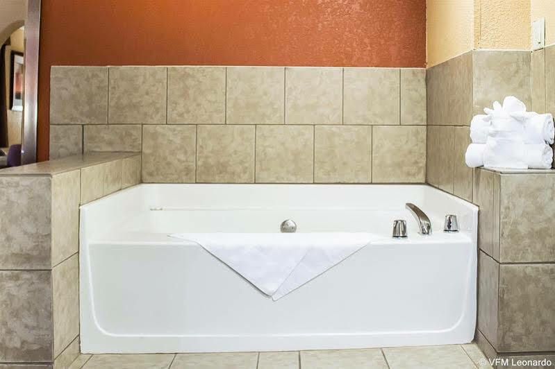 Hotel Baymont By Wyndham Scranton