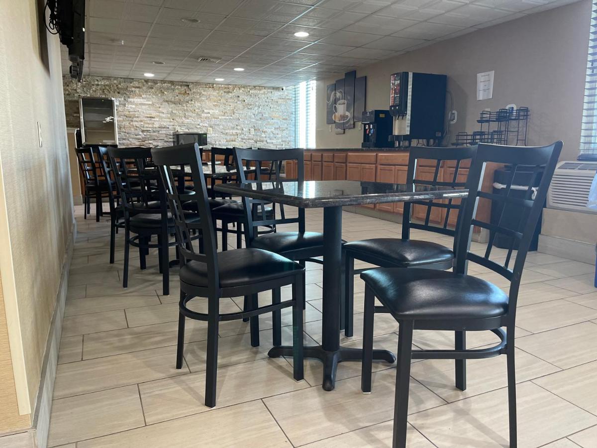Baymont By Wyndham Scranton 2*