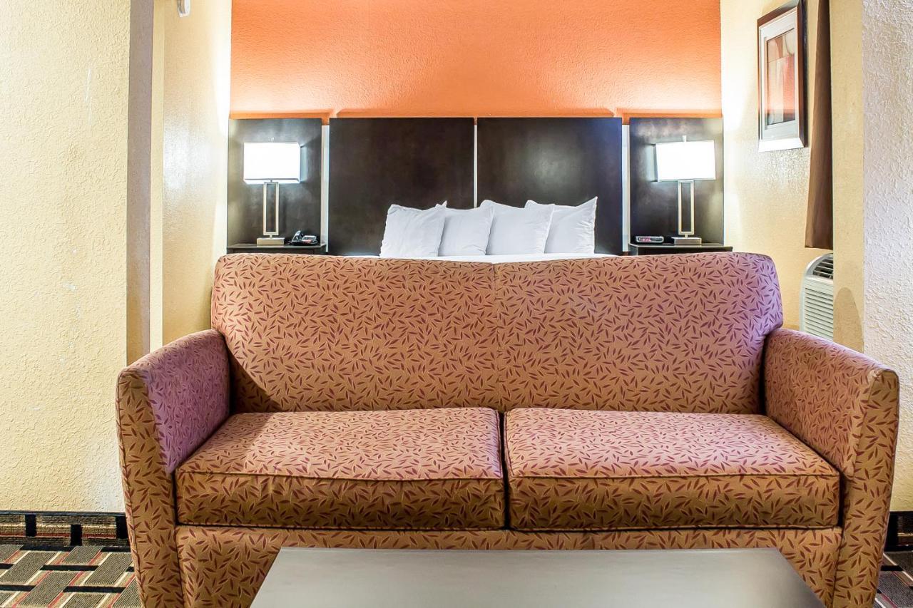Baymont By Wyndham Scranton Hotel 2*